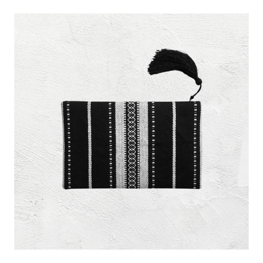Sadu Clutch